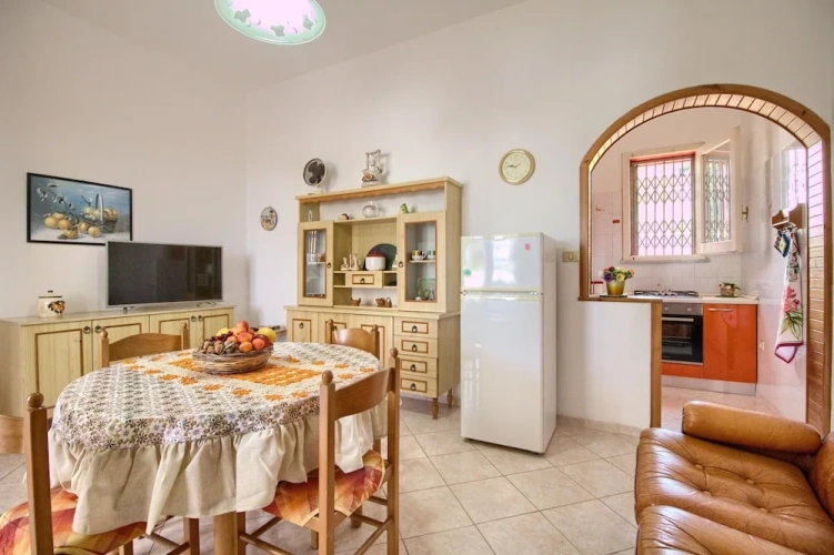 2 Bedrooms Cottage