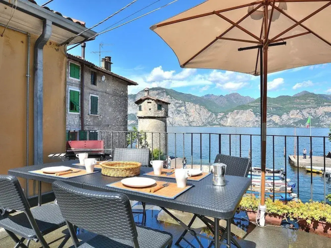 Il Mulino di Klimt Overlooking The Port