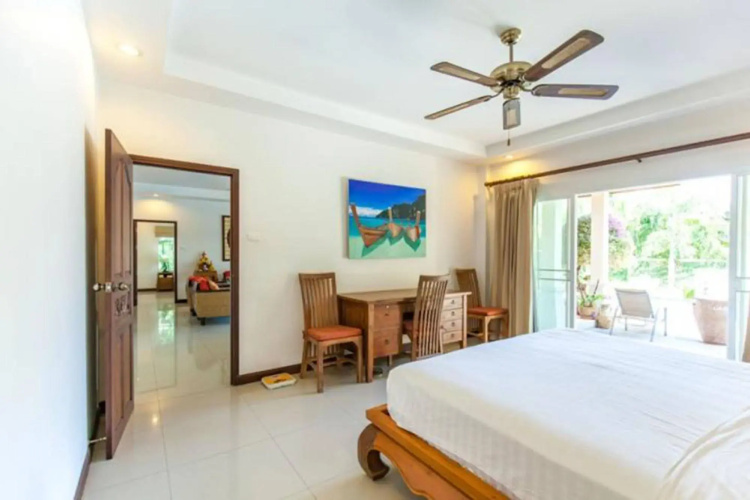 Corton Villa by Jetta