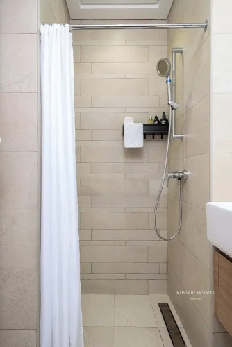 Large Balcony Studio 10mins From Dubai Mall
