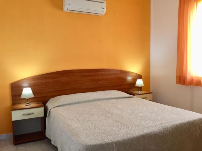 2 Bedrooms Quadruple Apartment