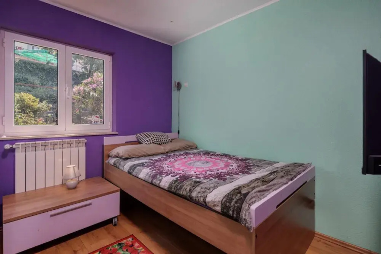 Colourful Seaview Apartment