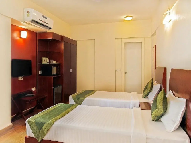 Brooks Manor Service Apartments