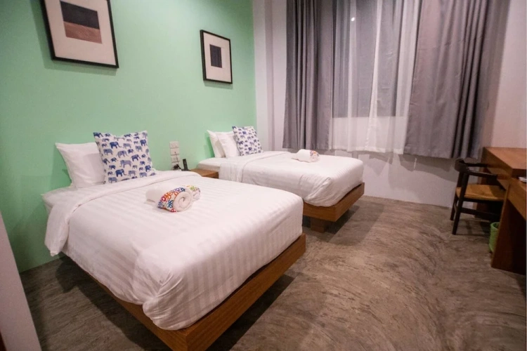 Standard Twin room