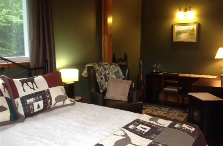 Strong Timbers B&B