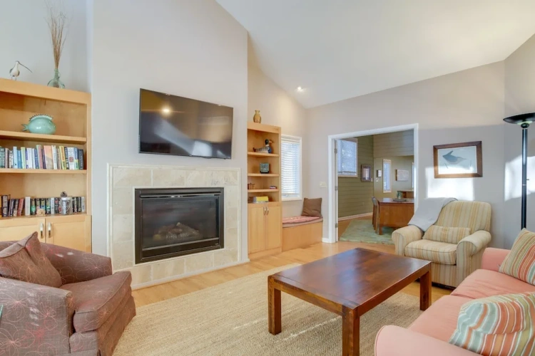 5 Bedrooms Cottage