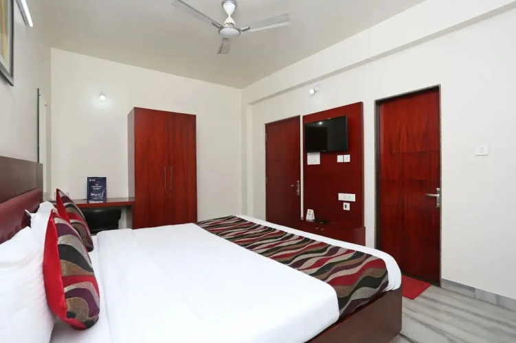 OYO 3518 The Room