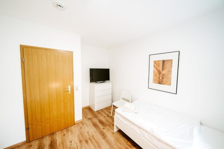 3 Bedrooms Apartment