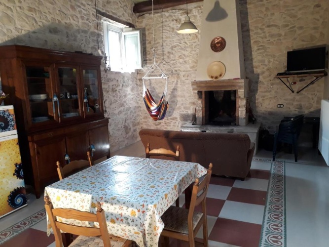2 Bedrooms Cottage