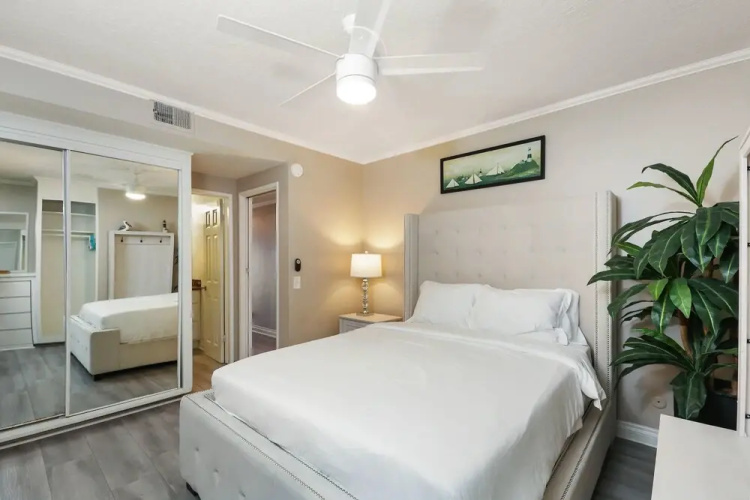 Lower Beach Front Escape Unit A