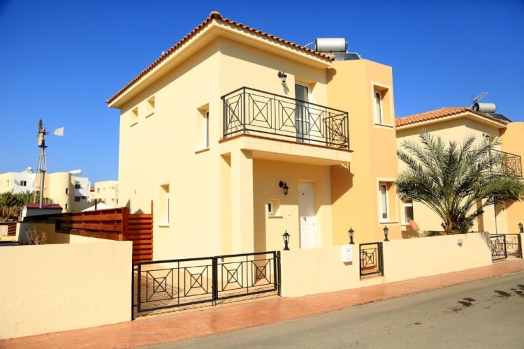 3 Bedrooms Villa
