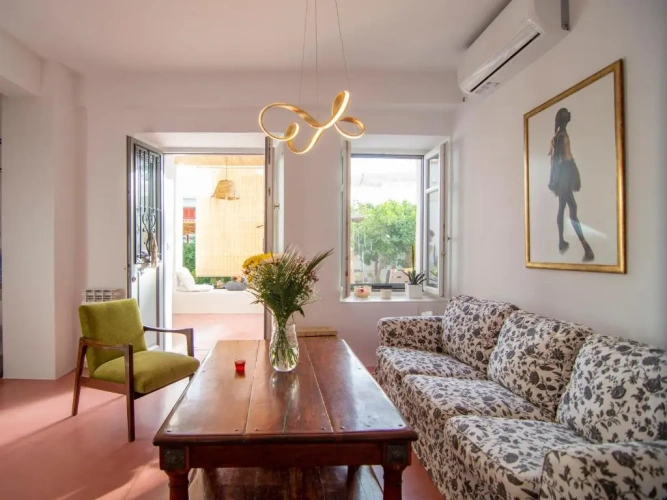 3 Bedrooms Apartment