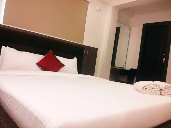 FabHotel Capital Residency Brigade Rd