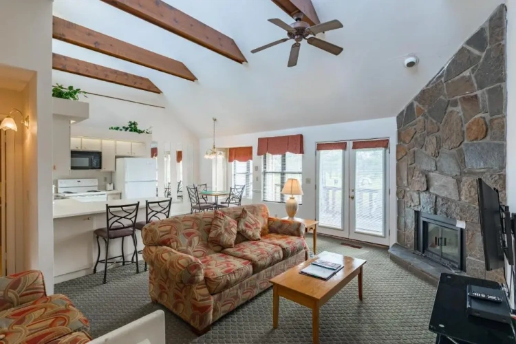 2 Bedrooms Villa