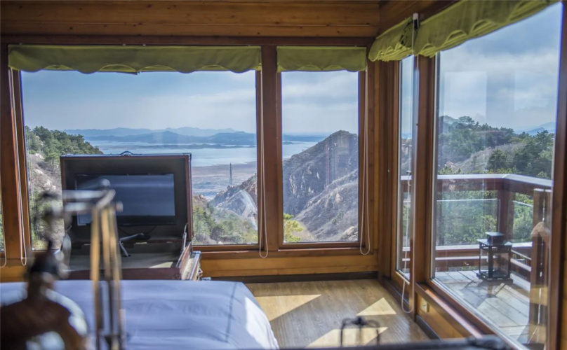 Yunfeng Treehouse