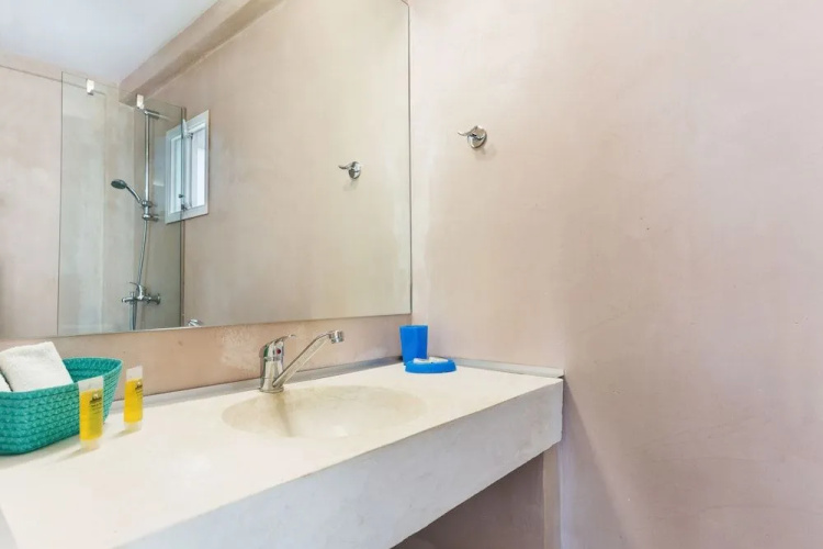 Sunrise Suites