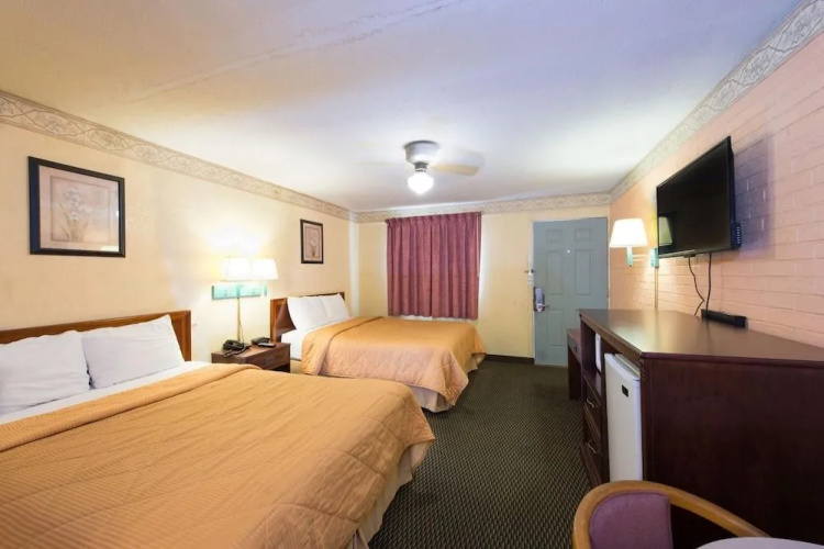 Budget Inn Express