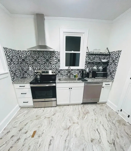 Renovated 1 Bedroom in Forest Hills - B