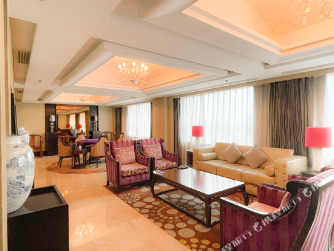 Presidential Quadruple Suite