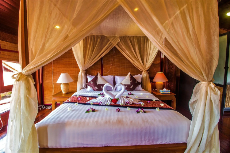 Erawan Villa Hotel