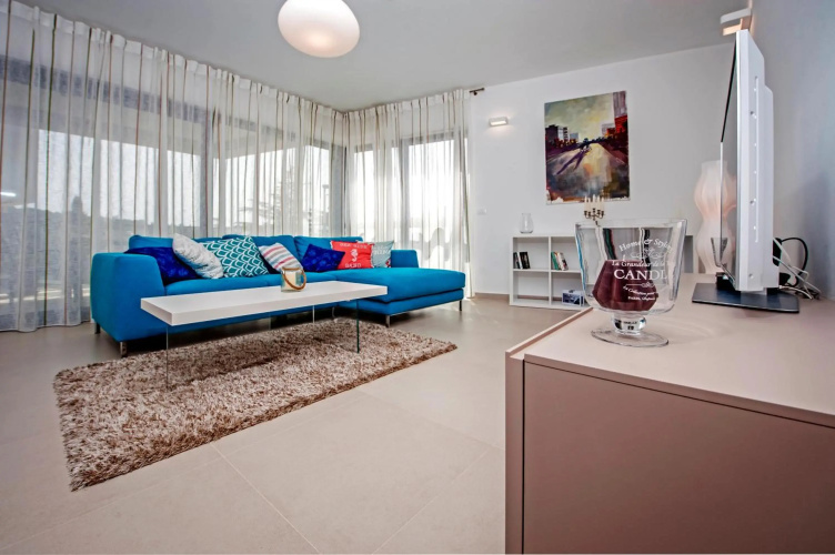 Sunset Luxury Apartment