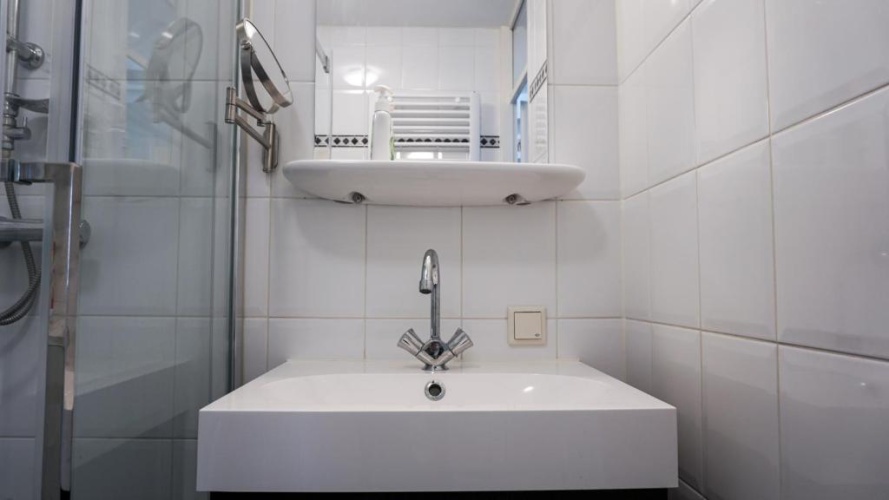 Standard Double Basement room