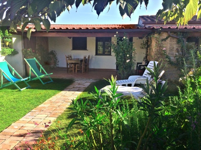 2 Bedrooms Cottage