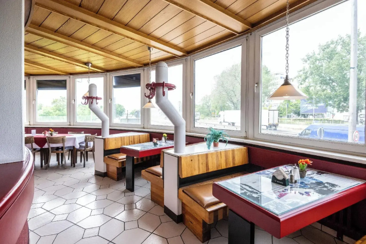 Raststättenhotel Avus