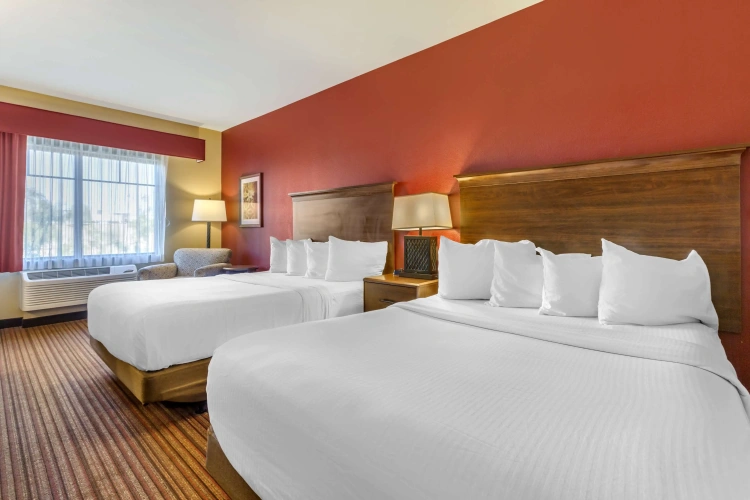 Standard Quadruple room