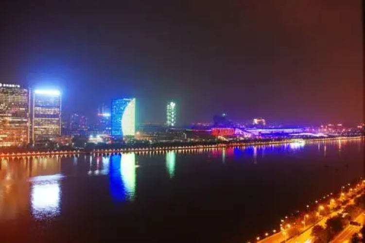 Pazhou River Class Apartments