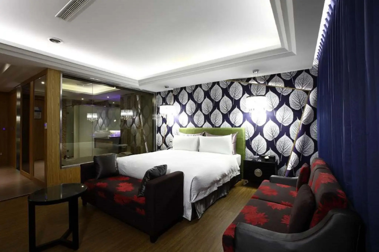 iCloud Motel
