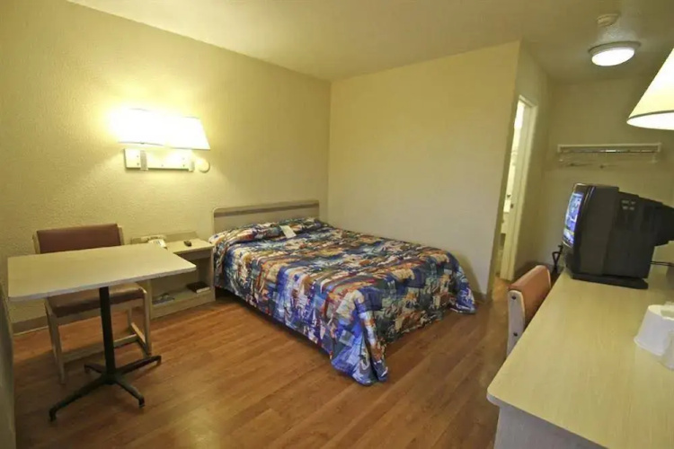 Motel 6 Manhattan