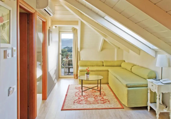 Standard Family room