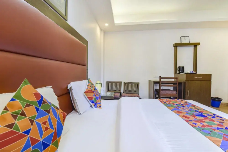 Fabhotel Taj