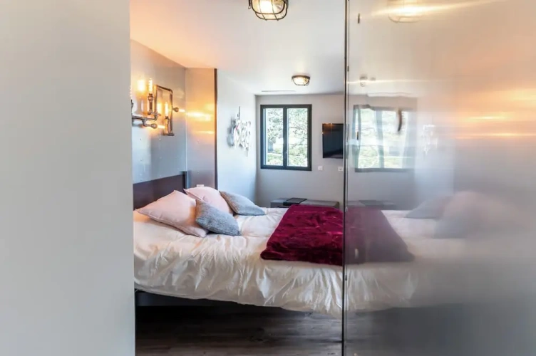 Classic Double room with city view