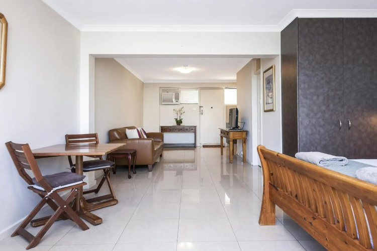Studio 3 - ground floor Fremantle apartment