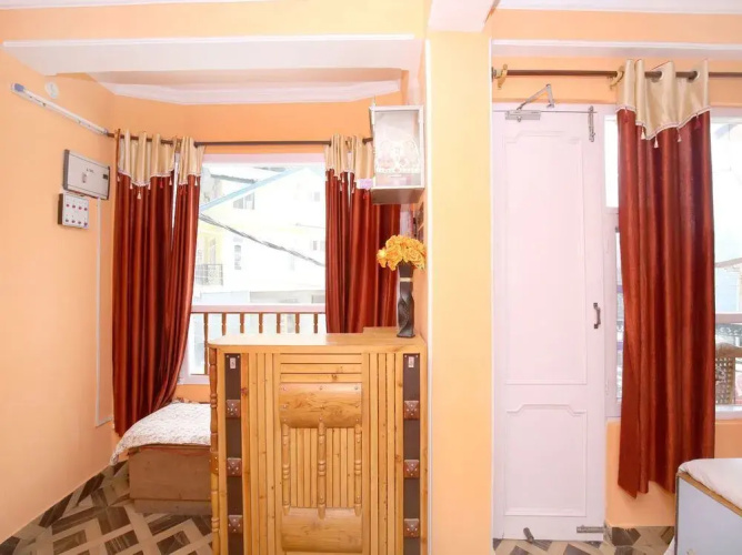 Shimla Regency Bharari by OYO Rooms