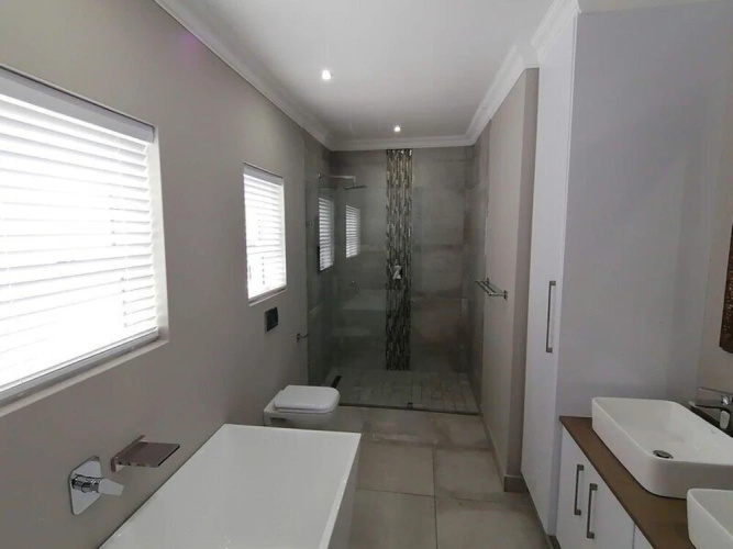 8 Prestwick St Francis Links