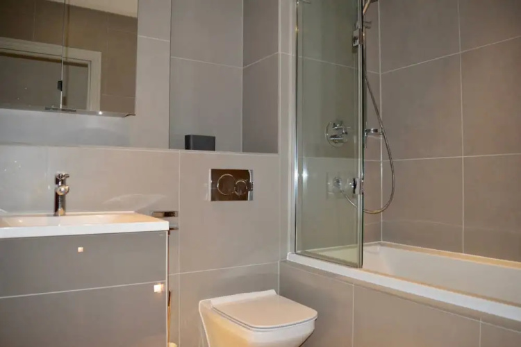 Modern 2 Bedroom Central Manchester Apartment