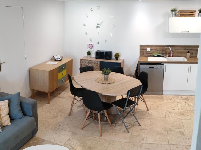 2 Bedrooms Cottage