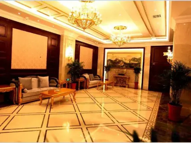 Huanghe Grand Hotel