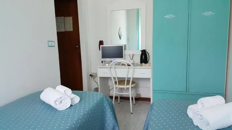 Economy Twin room