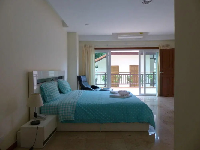 Emerald Palace Executive Residences