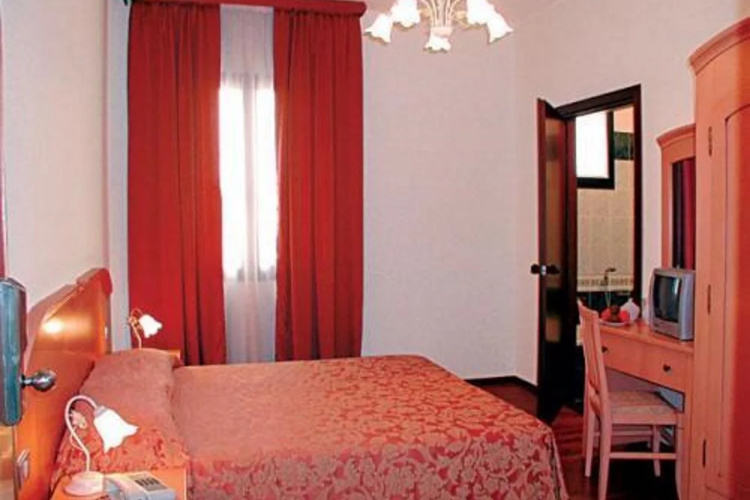Hotel Altieri