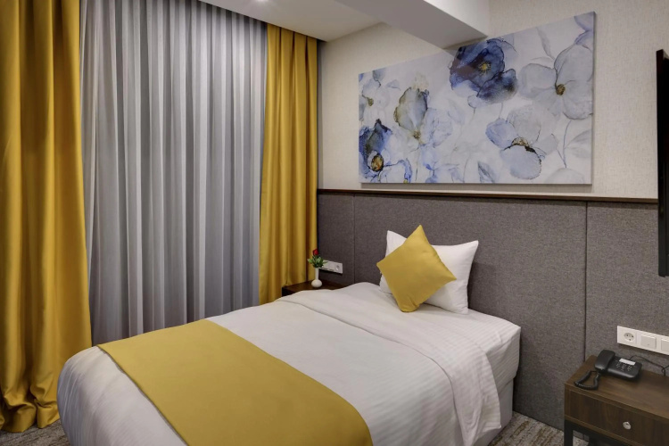 Leo suites Hotel