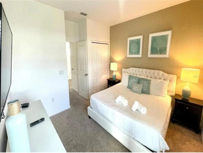 Sonoma Resort, Private Pool, and Much More!!