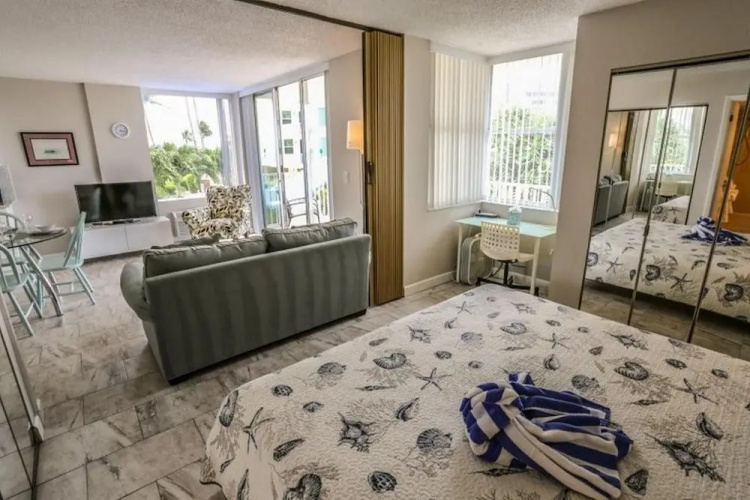 Estero Beach & Tennis 806-b