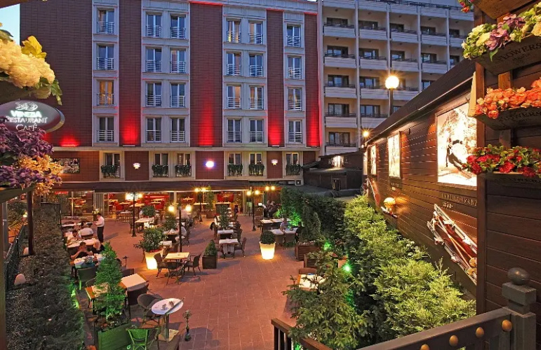 Allstar Nanda Hotel