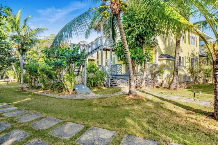 2 Bedrooms Deluxe room with garden view