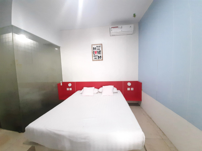 Londres Bed and Breakfast RedPartner near Gembira Loka Zoo